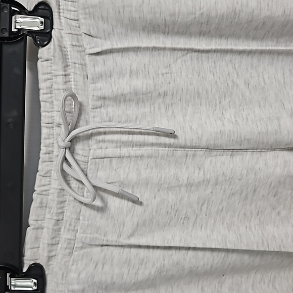 Danskin Scuba High Waist Straight Leg Drawstring Knit Jogger /Pant - women's XL - Picture 2 of 12